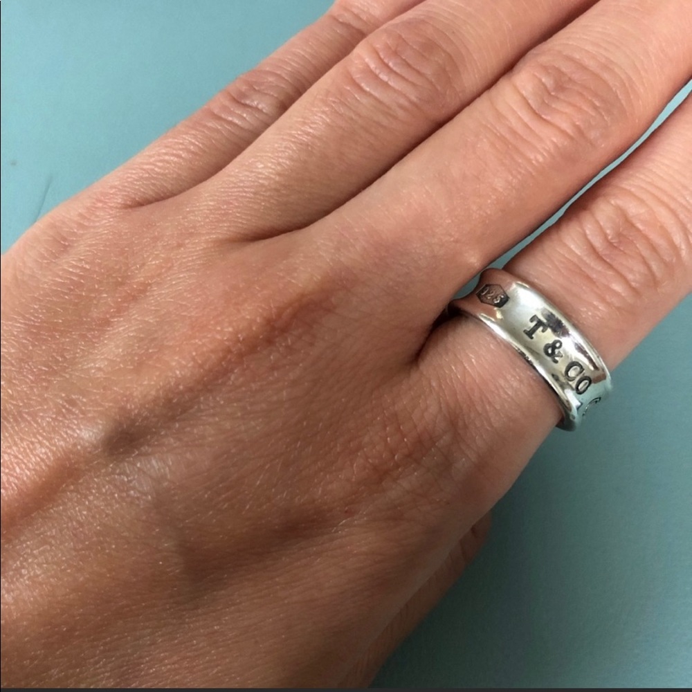Tiffanny & co ring